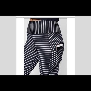 Athleta White Contender 7/8 Tights